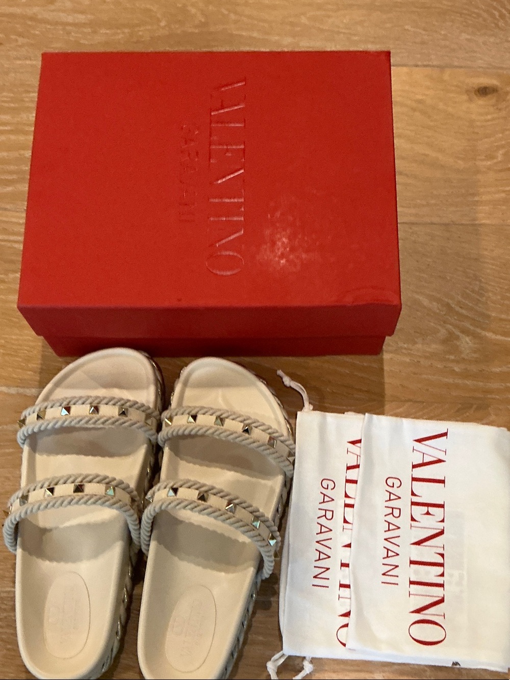 Valentino Garavani Cream Leather Rockstud Espadrille Sandals